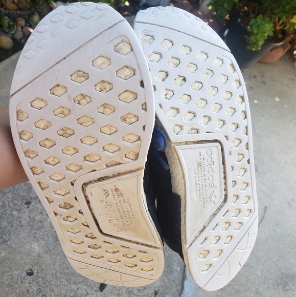 SOLD! Adidas Nmd R1 - Picture 3 of 6